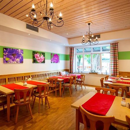 Gasthaus Und Hotel Goettler Josef Румельтсхаузен Экстерьер фото