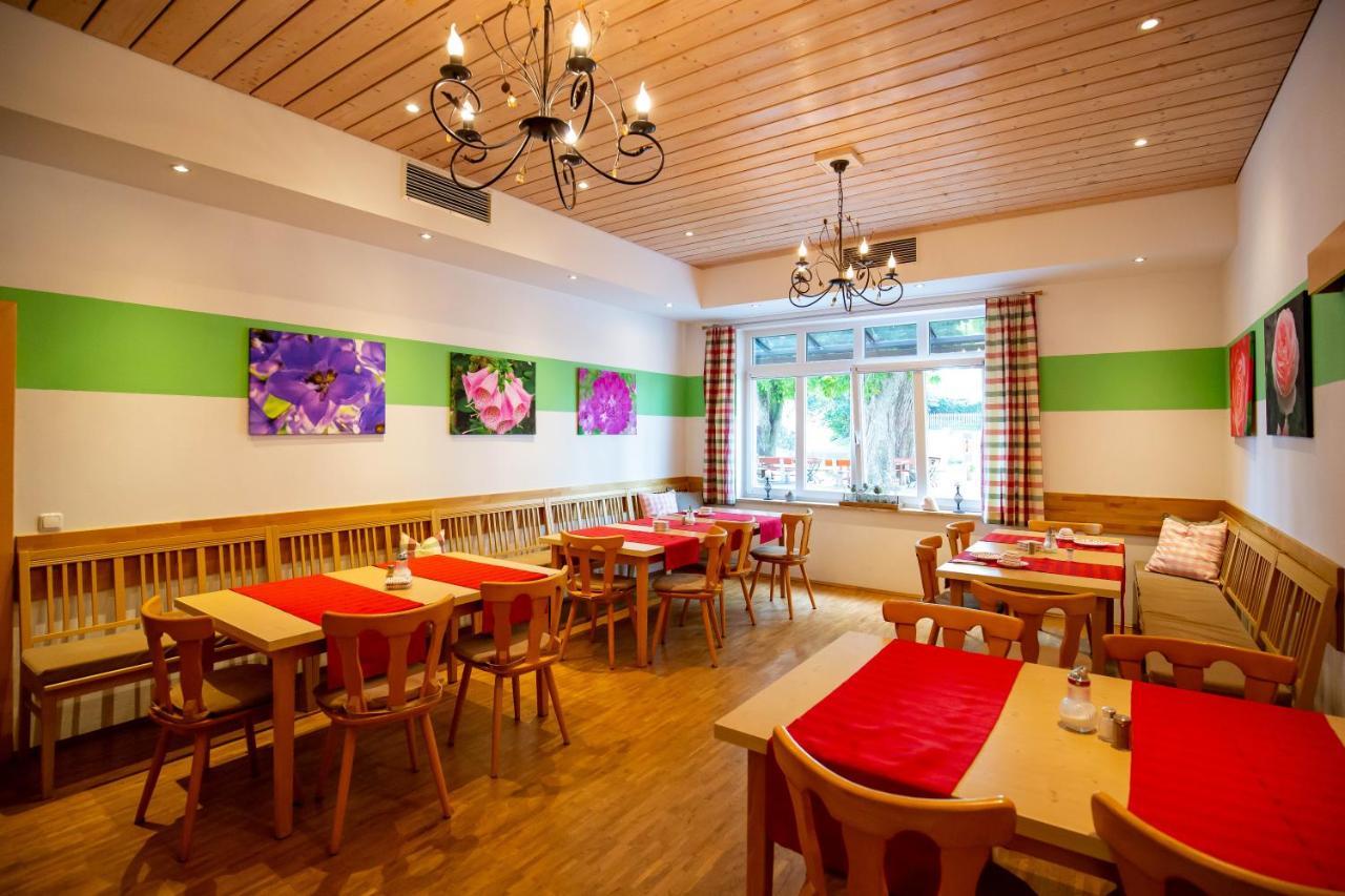 Gasthaus Und Hotel Goettler Josef Румельтсхаузен Экстерьер фото
