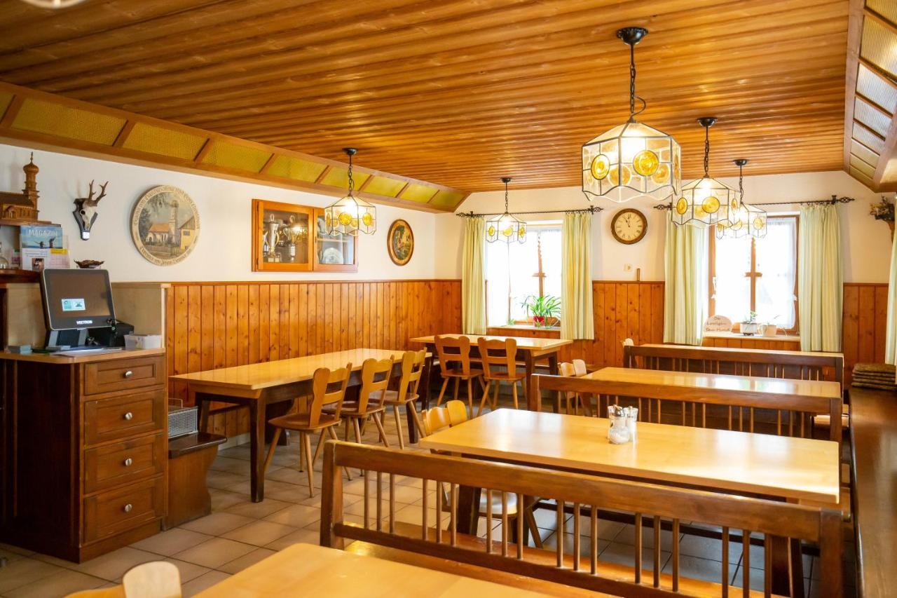 Gasthaus Und Hotel Goettler Josef Румельтсхаузен Экстерьер фото